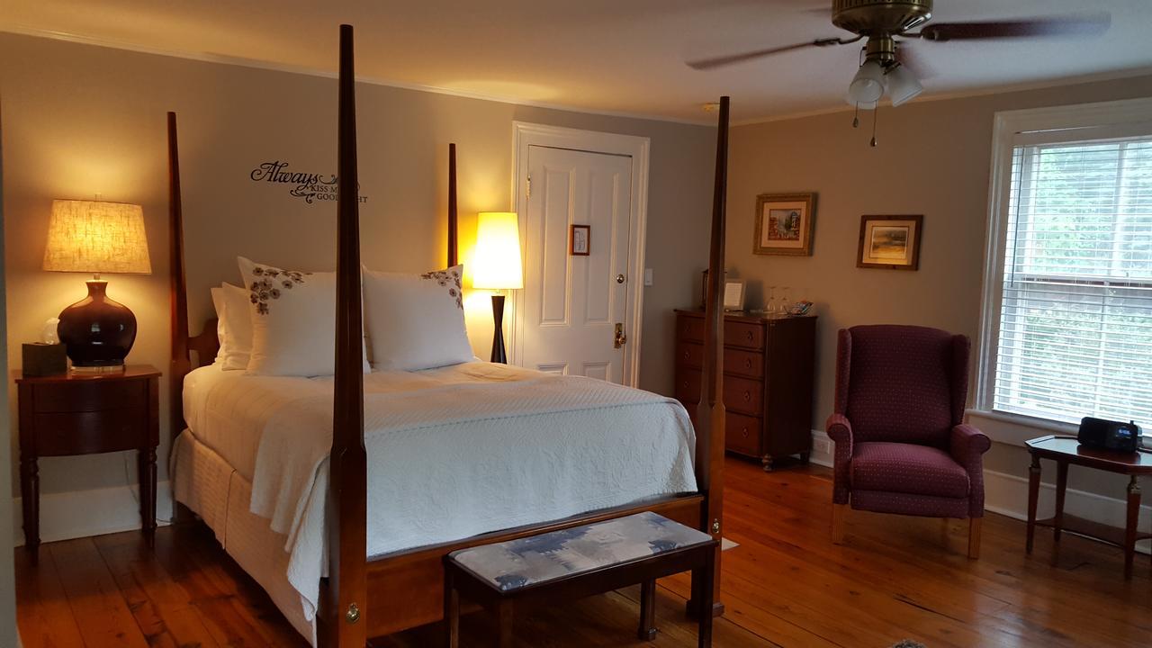 Hummingbird Inn Goshen Екстериор снимка