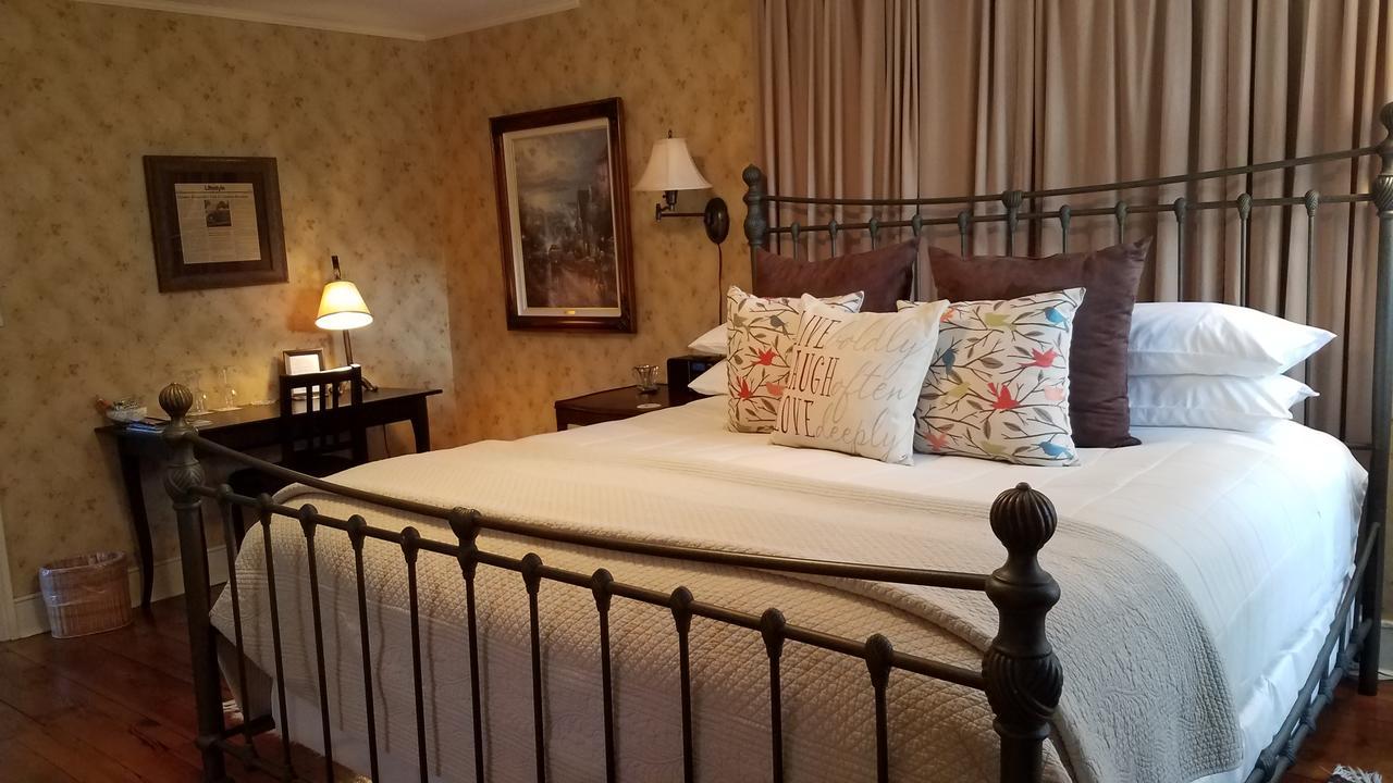 Hummingbird Inn Goshen Екстериор снимка